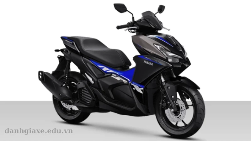 Yamaha Aerox Alpha 2025 bản tiêu chuẩn màu đen