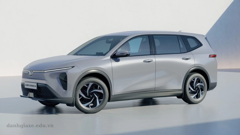 Giá bán công bố Limo Green VinFast
