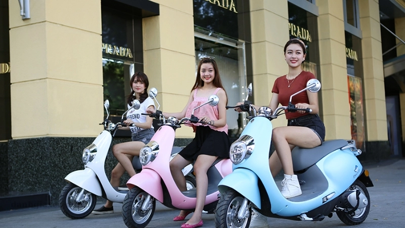 Bảng giá xe máy điện AIMA PROUD