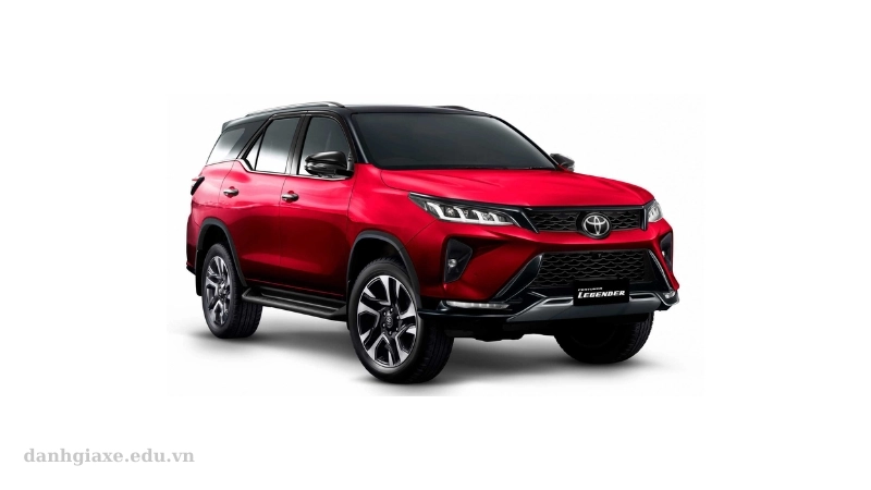 Bảng giá xe Fortuner Legender