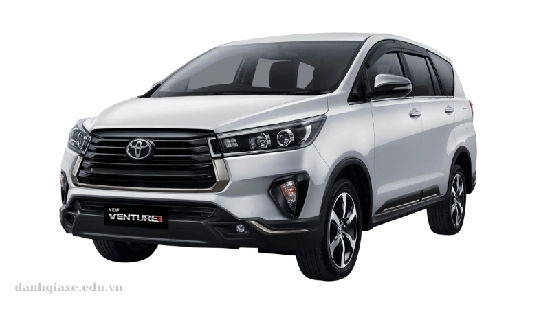 Bảng giá xe Toyota Innova Venturer