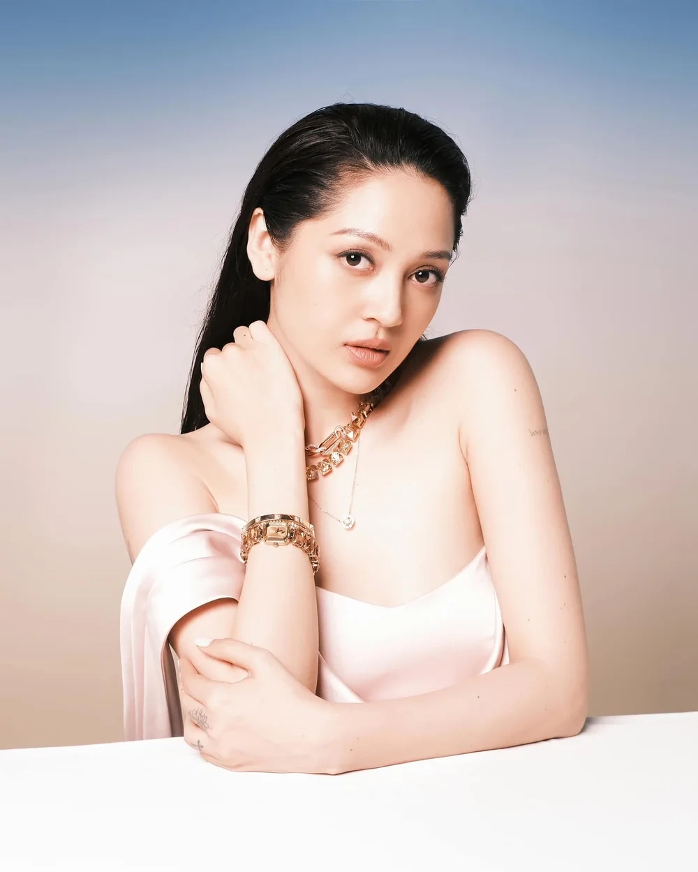 Khán giả tò mò Bảo Anh bao nhiêu tuổi