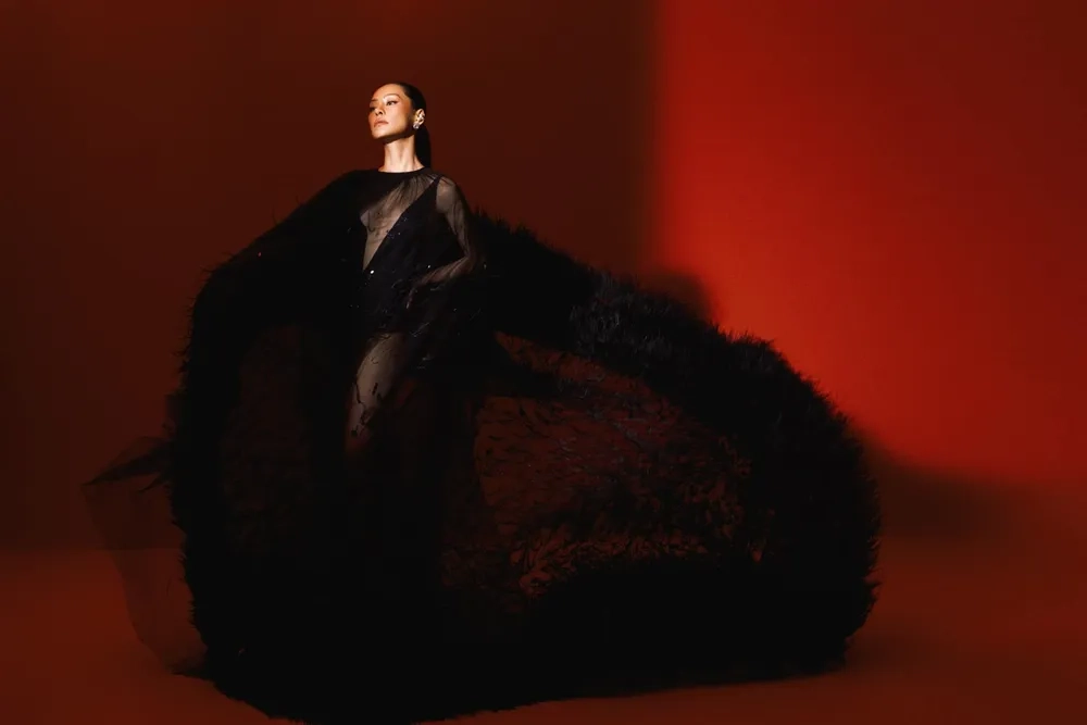 Cảm xúc dâng trào qua Cô Đơn Trên Sofa Bùi Lan Hương