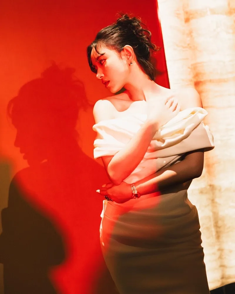 Nhiều người chưa biết Châu Bùi làm nghề gì