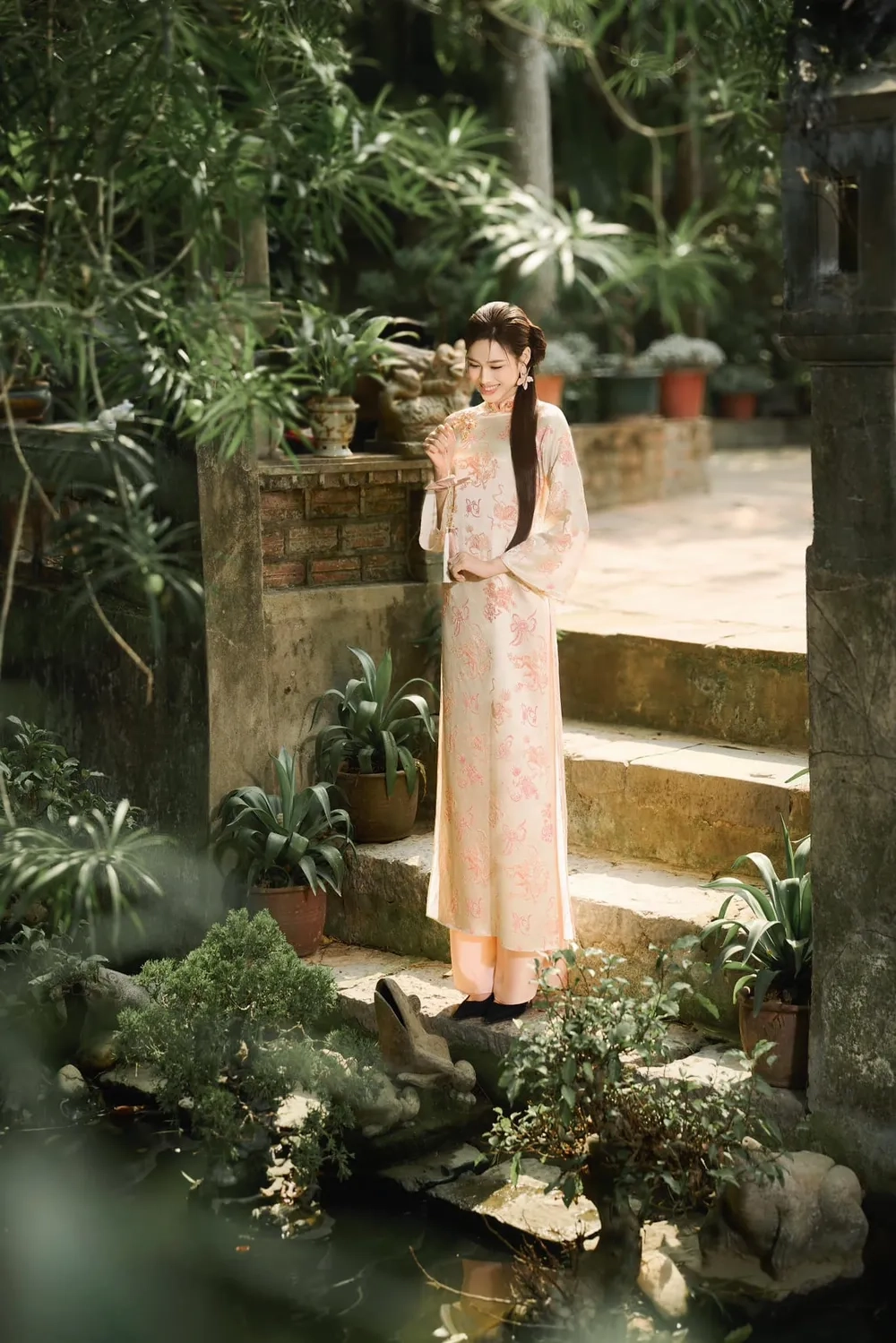 Ghim ngay hình ảnh hoa hậu Đỗ Thị Hà xinh đẹp hút hồn