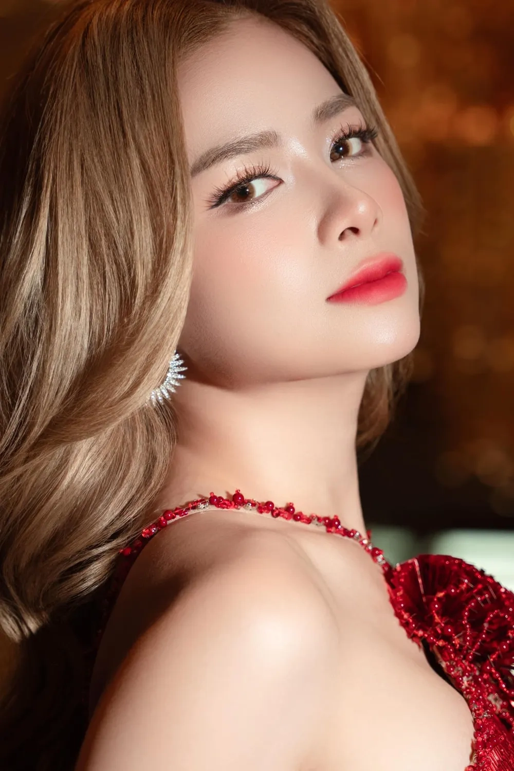 Tuyển tập các bản Dương Hoàng Yến karaoke cực dễ hát