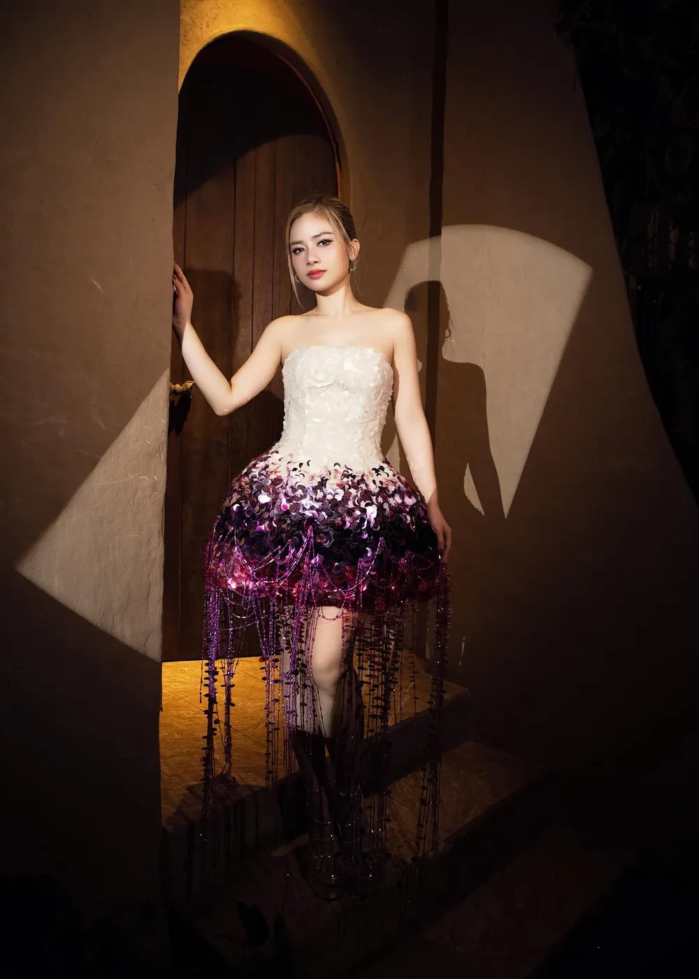 Người hâm mộ thắc mắc Dương Hoàng Yến sinh năm bao nhiêu