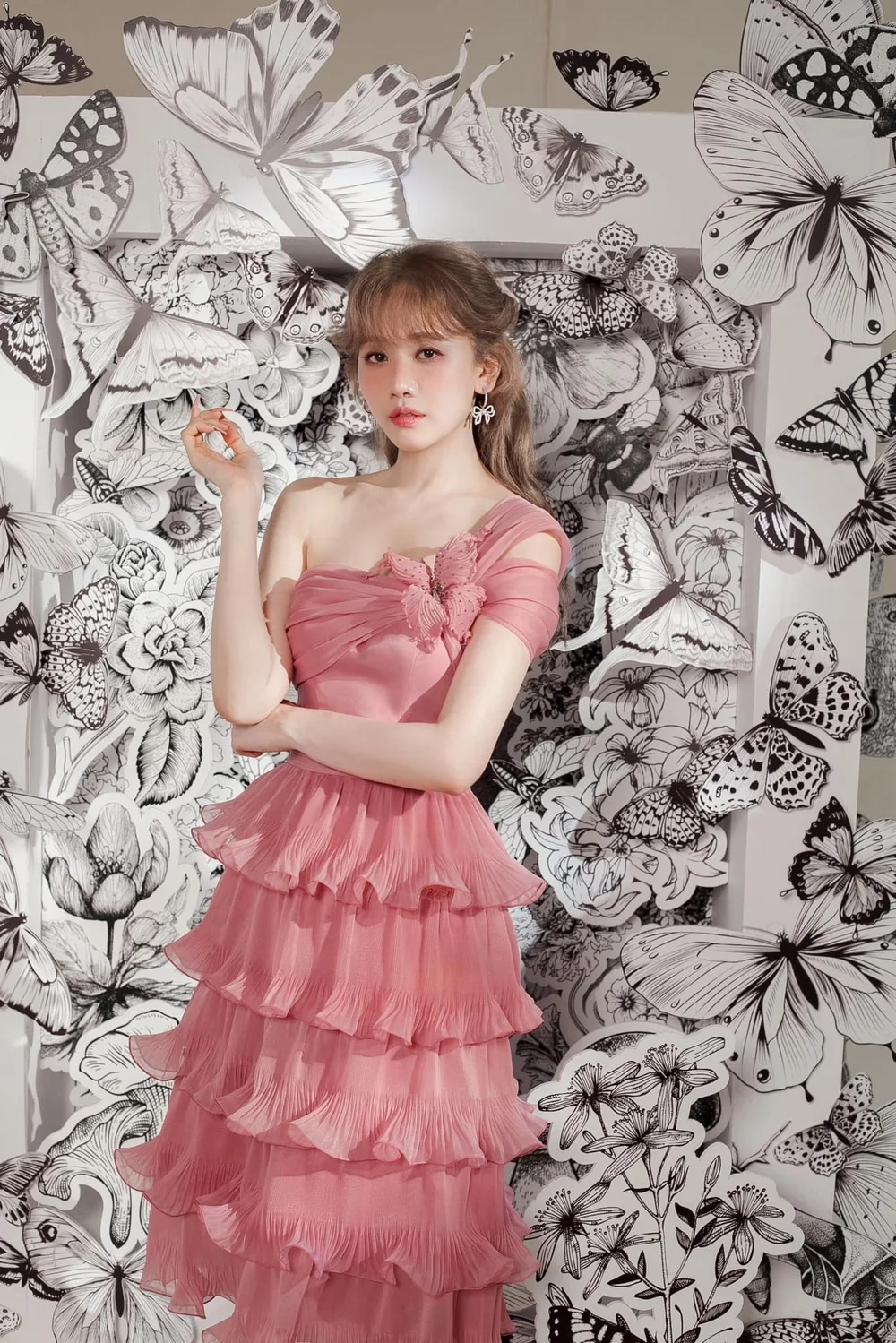 Ca khúc đình đám một thời Anh Cứ Đi Đi Hari Won