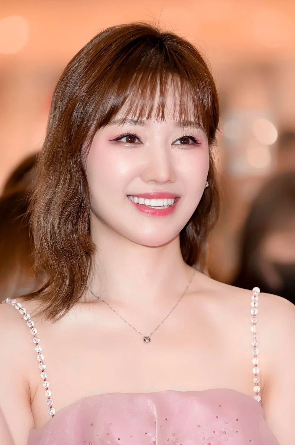 Những ca khúc từng gây bão nhạc của Hari Won