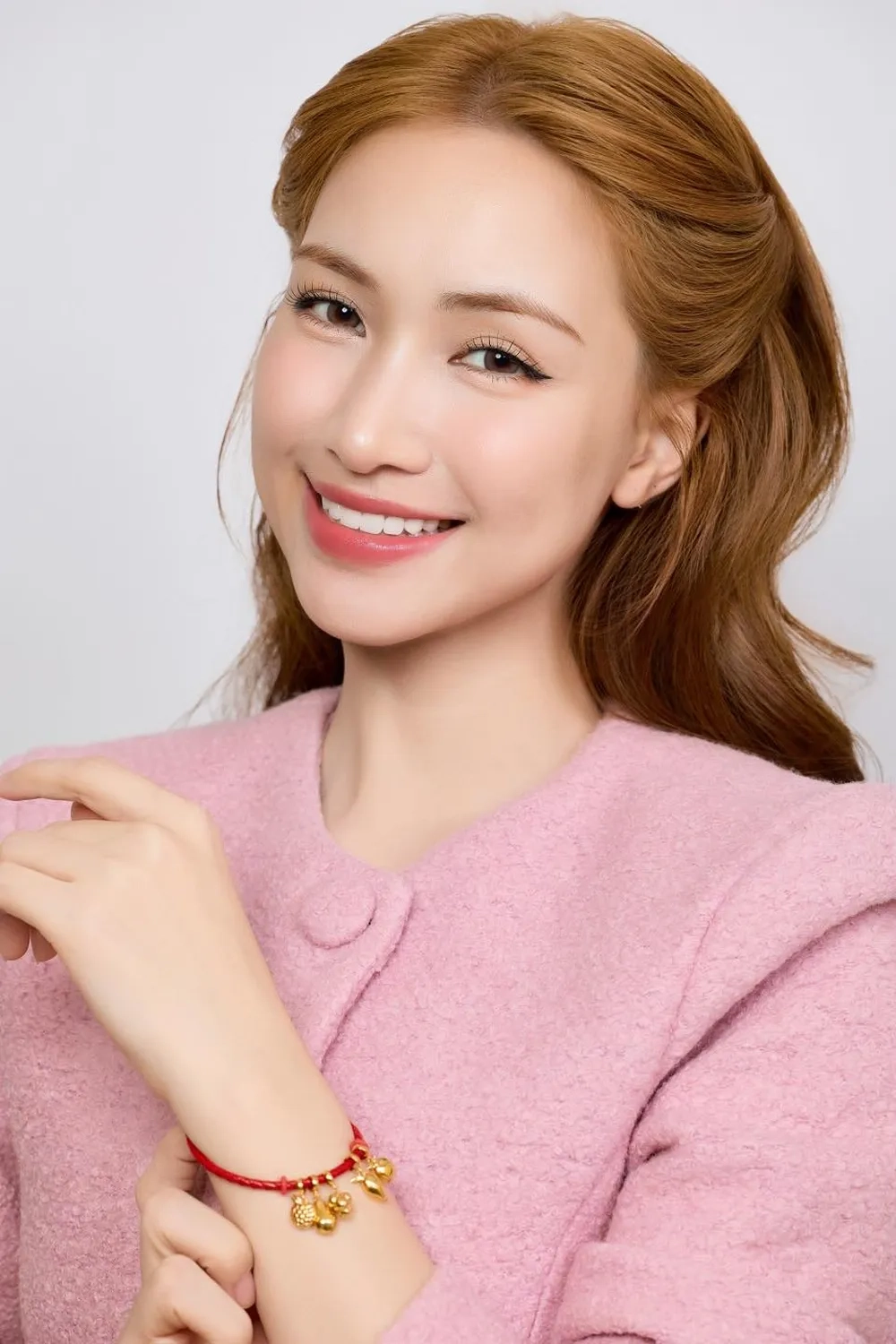 Lắng nghe Hoà Minzy nhạc cực hay