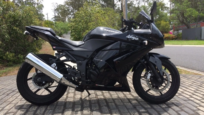 Bảng giá xe Kawasaki Ninja 250