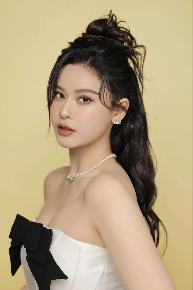 Trực tiếp giao lưu cùng Trương Quỳnh Anh live