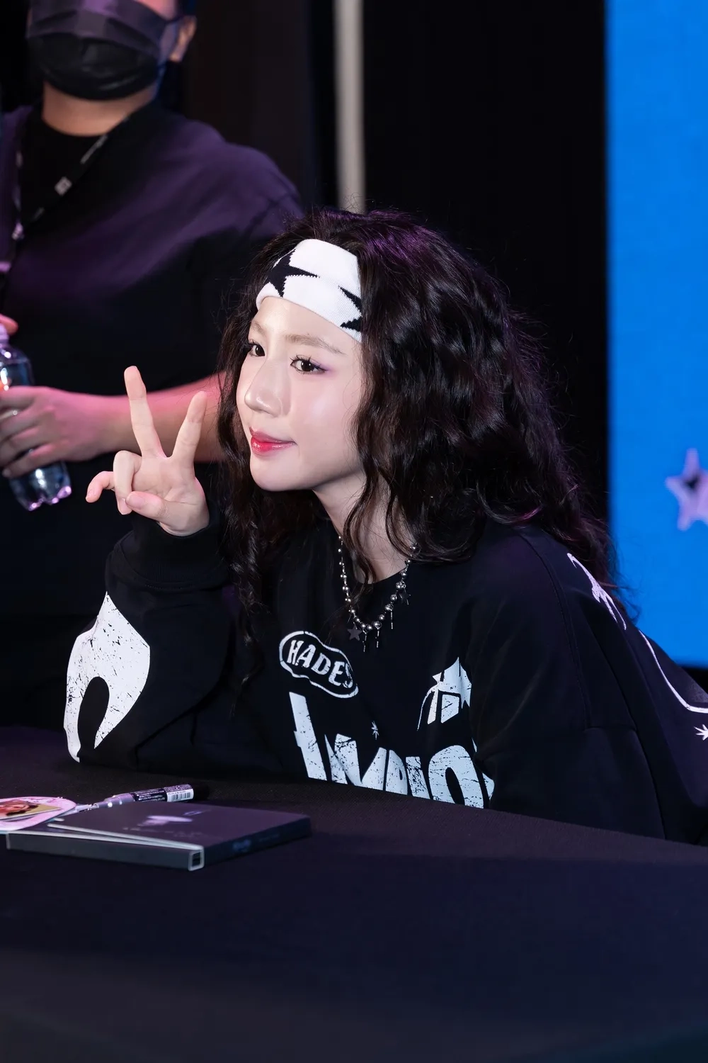 Nhạc buồn nhẹ nhàng cùng lời bài hát Amee trời giấu trời mang đi