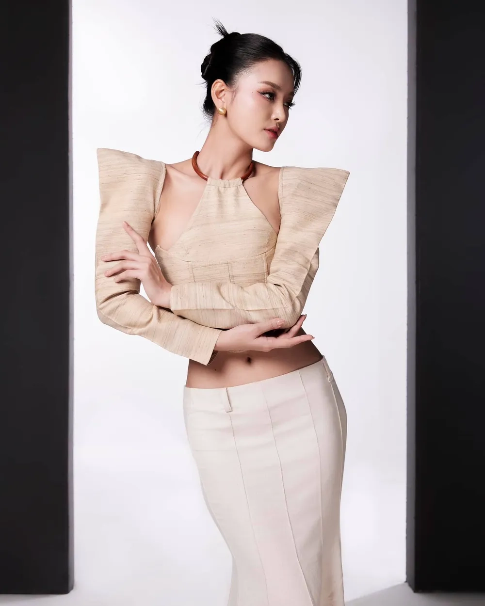 Bùi Khánh Linh thi hoa hậu gì?