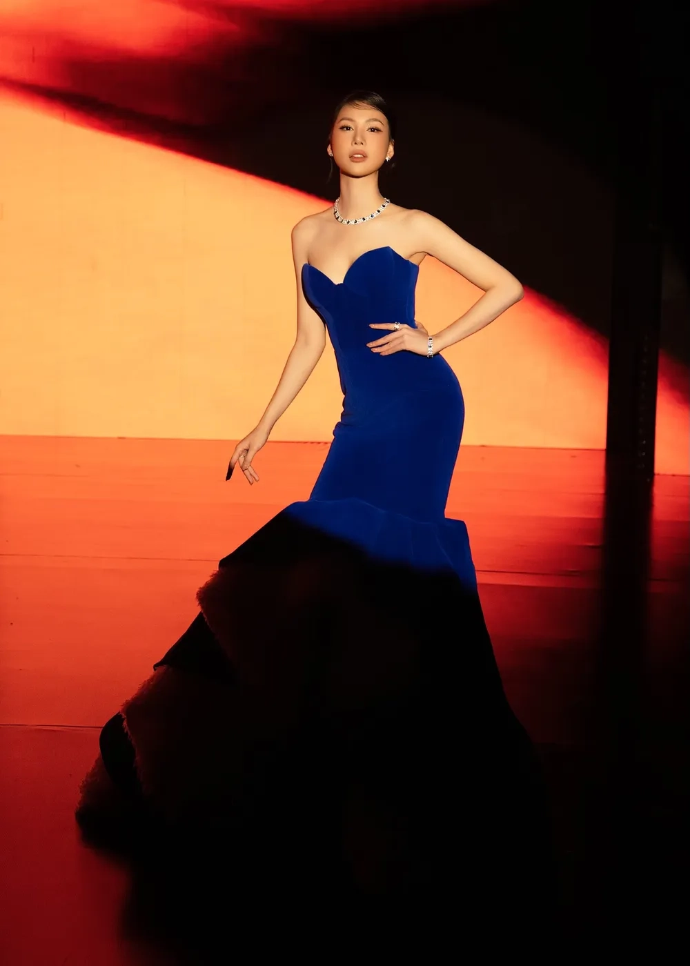 Khoảnh khắc Bùi Quỳnh Hoa đăng quang gây xúc động