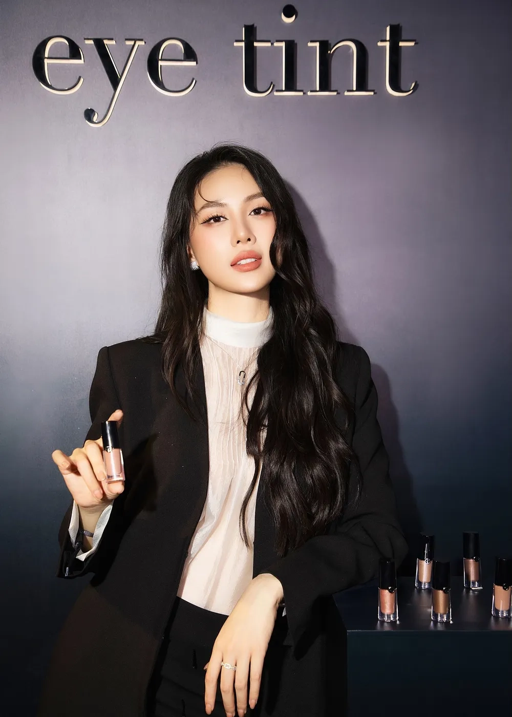 Bùng nổ tại Bùi Quỳnh Hoa Miss Universe Vietnam 2023