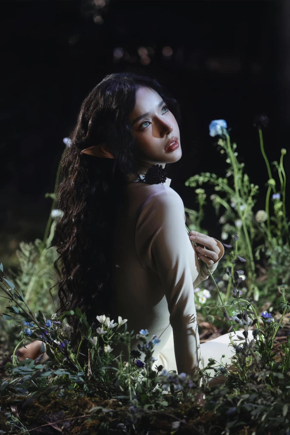 Chiều cao thực tế được tiết lộ ca sĩ LyLy cao mét bao nhiêu