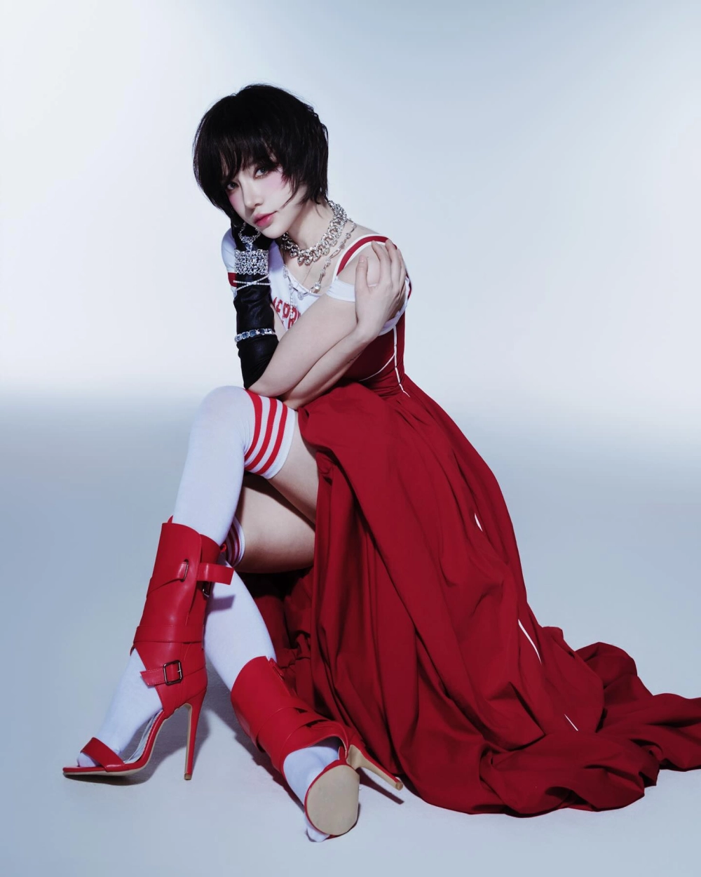 Những bản hit đình đám bài hát của ca sĩ LyLy