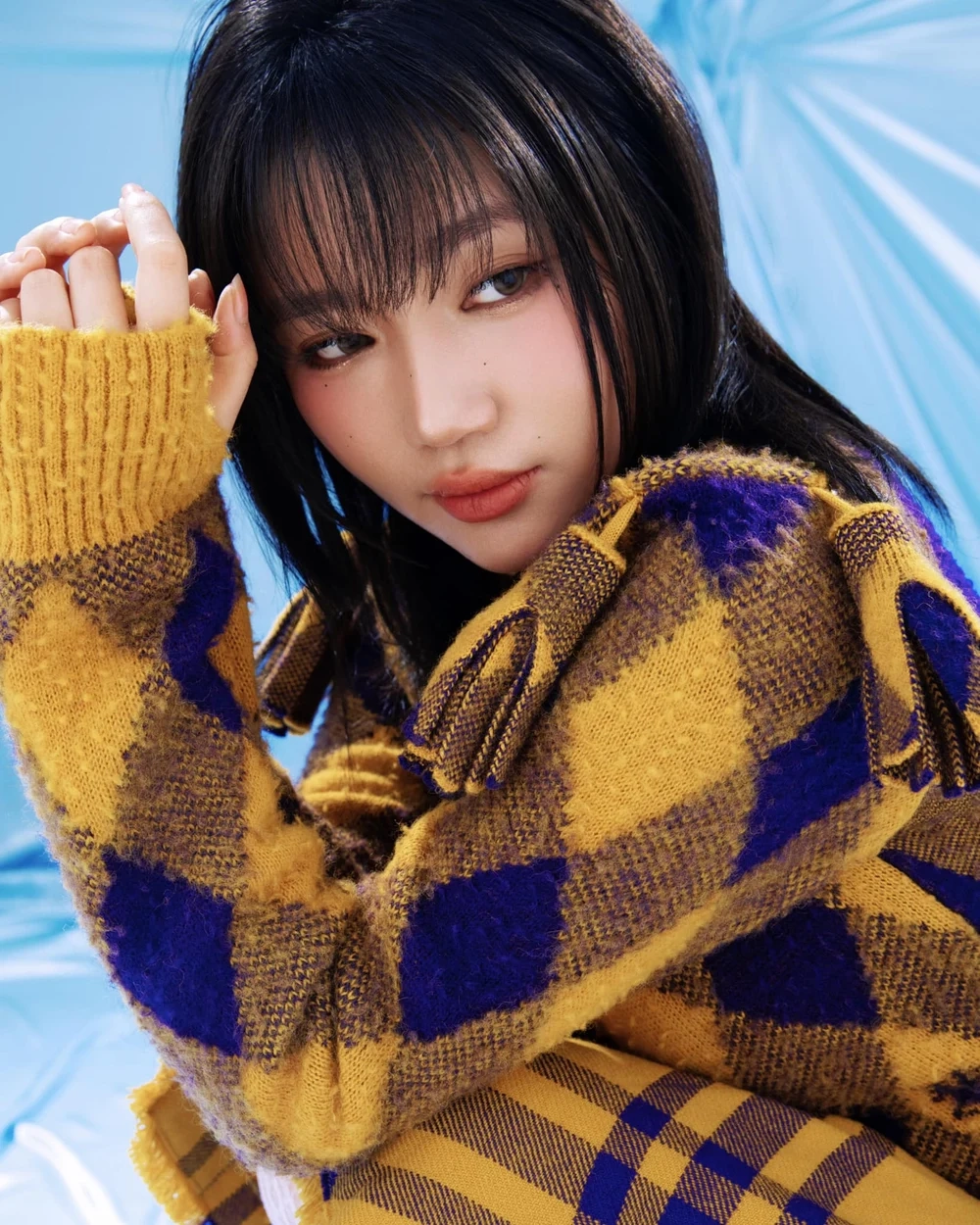 Tính cách thật sự phía sau hình ảnh ca sĩ Orange ngáo ngơ