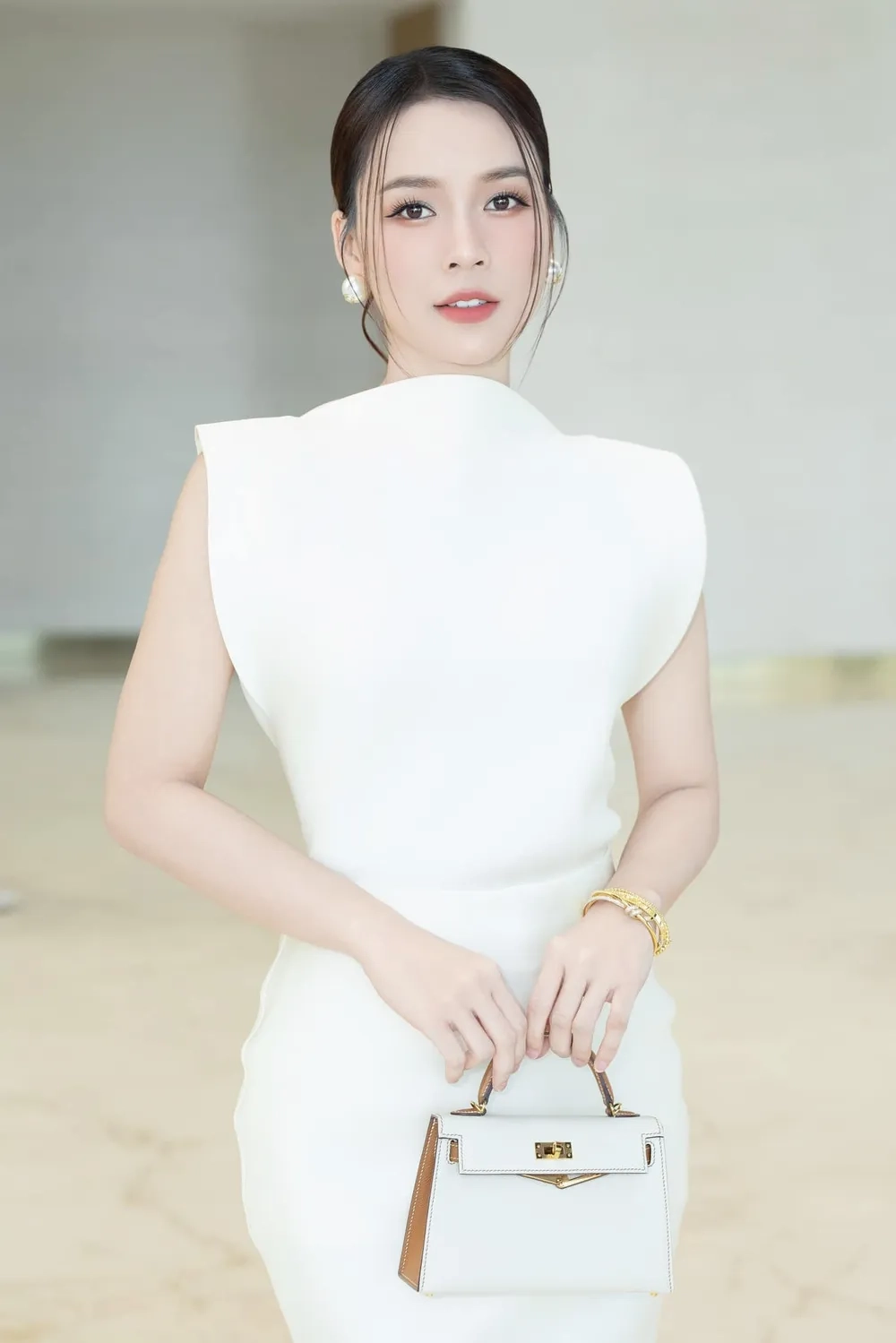 Giải đáp chi tiết diễn viên Sam là ai