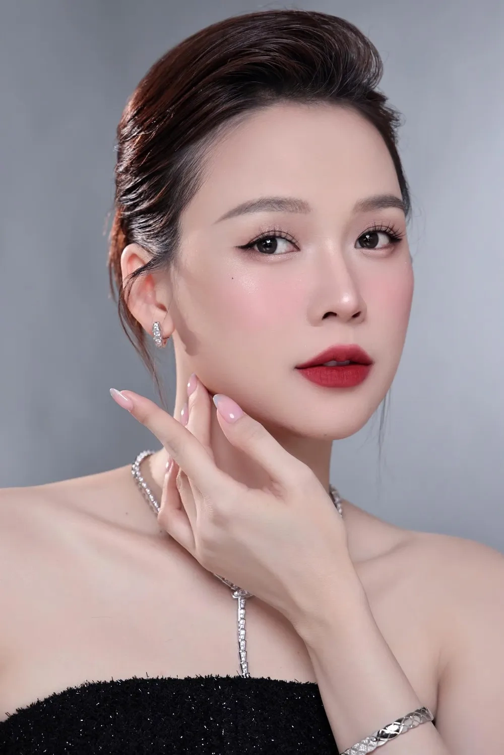 Cộng đồng quan tâm đến diễn viên Sam lấy chồng