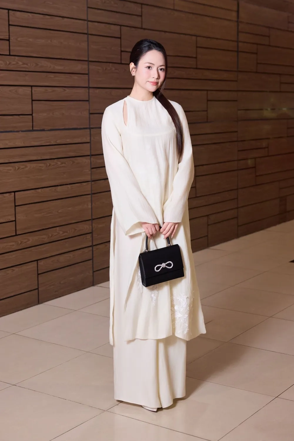 Vai Đào xuất sắc qua diễn viên Việt Hoa vai Đào