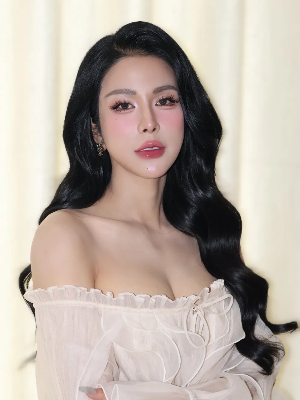 Những khoảnh khắc đời thường qua hình ảnh Diệp Lâm Anh