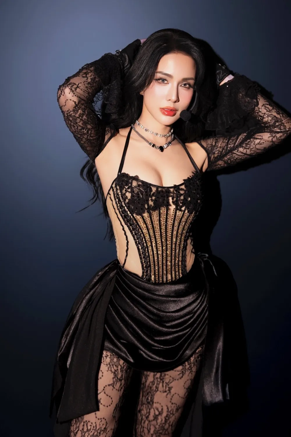 Trình diễn bùng nổ với Diệp Lâm Anh đã không yêu thì thôi