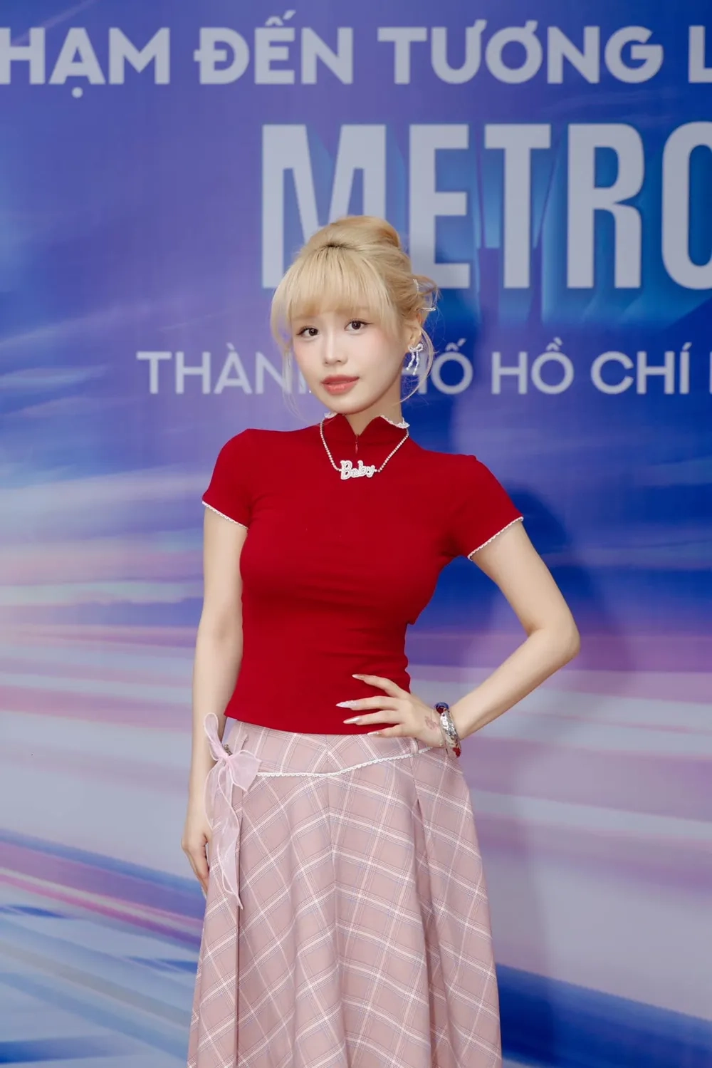 Han Sara tên thật là gì?