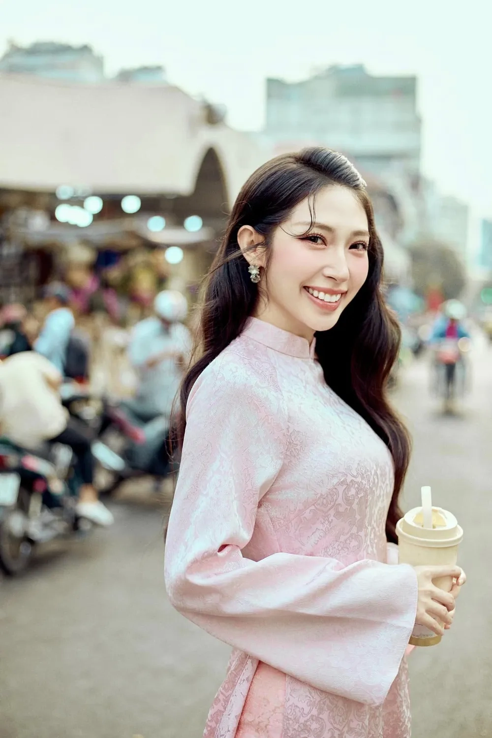 Giai điệu quen thuộc trong Vội vàng Khổng Tú Quỳnh