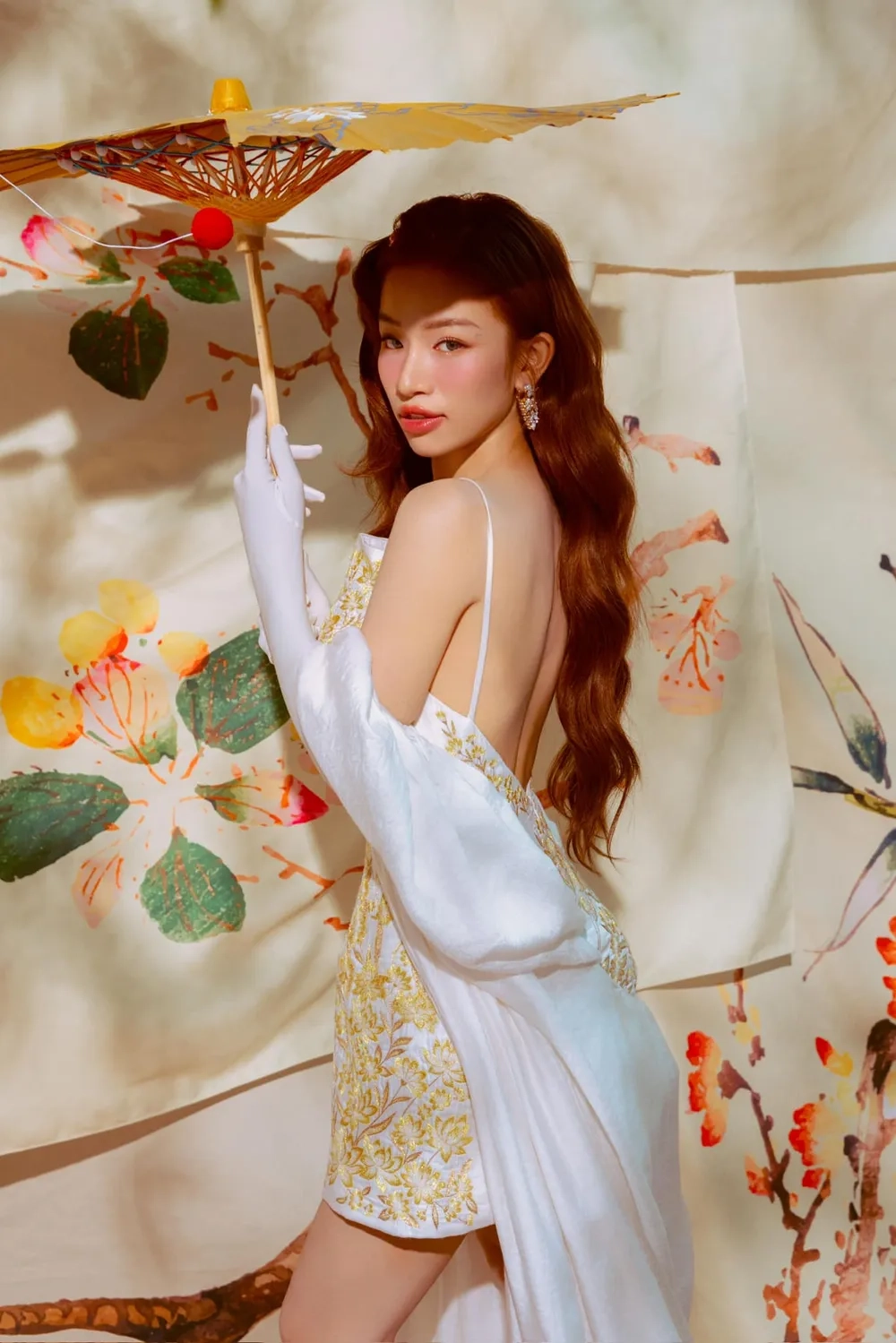 Hình thể gây ấn tượng với Lâm Bảo Ngọc cao bao nhiêu