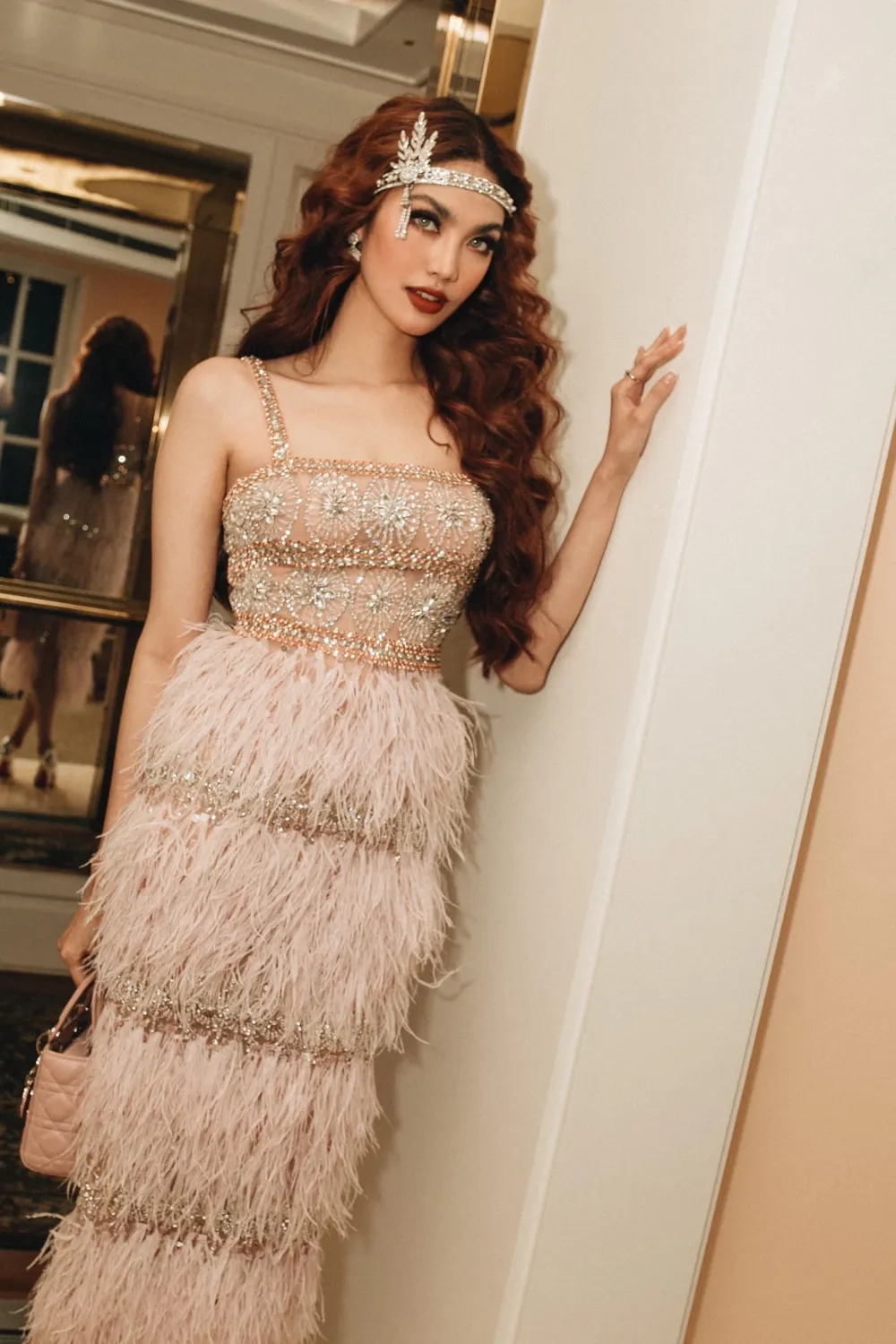 Gây chú ý với vai trò Lan Khuê CEO Miss Universe