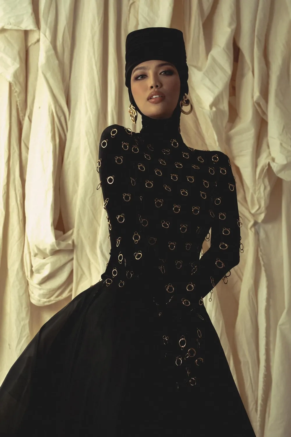 Hé lộ chiều cao thật sự Lan Khuê cao bao nhiêu