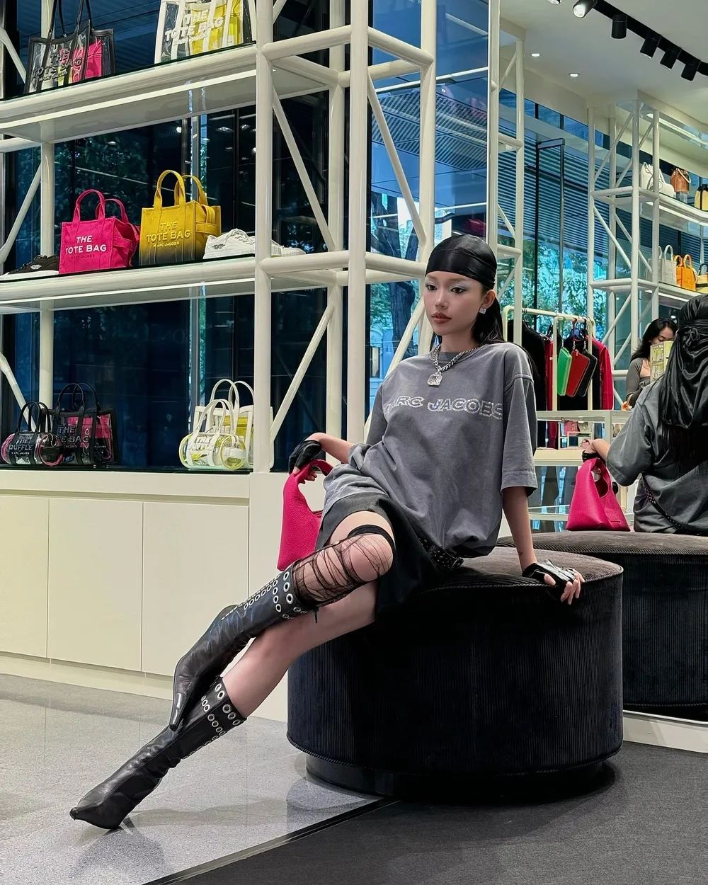 Thành tích học tập đáng nể của Linh Ngọc Đàm học vấn