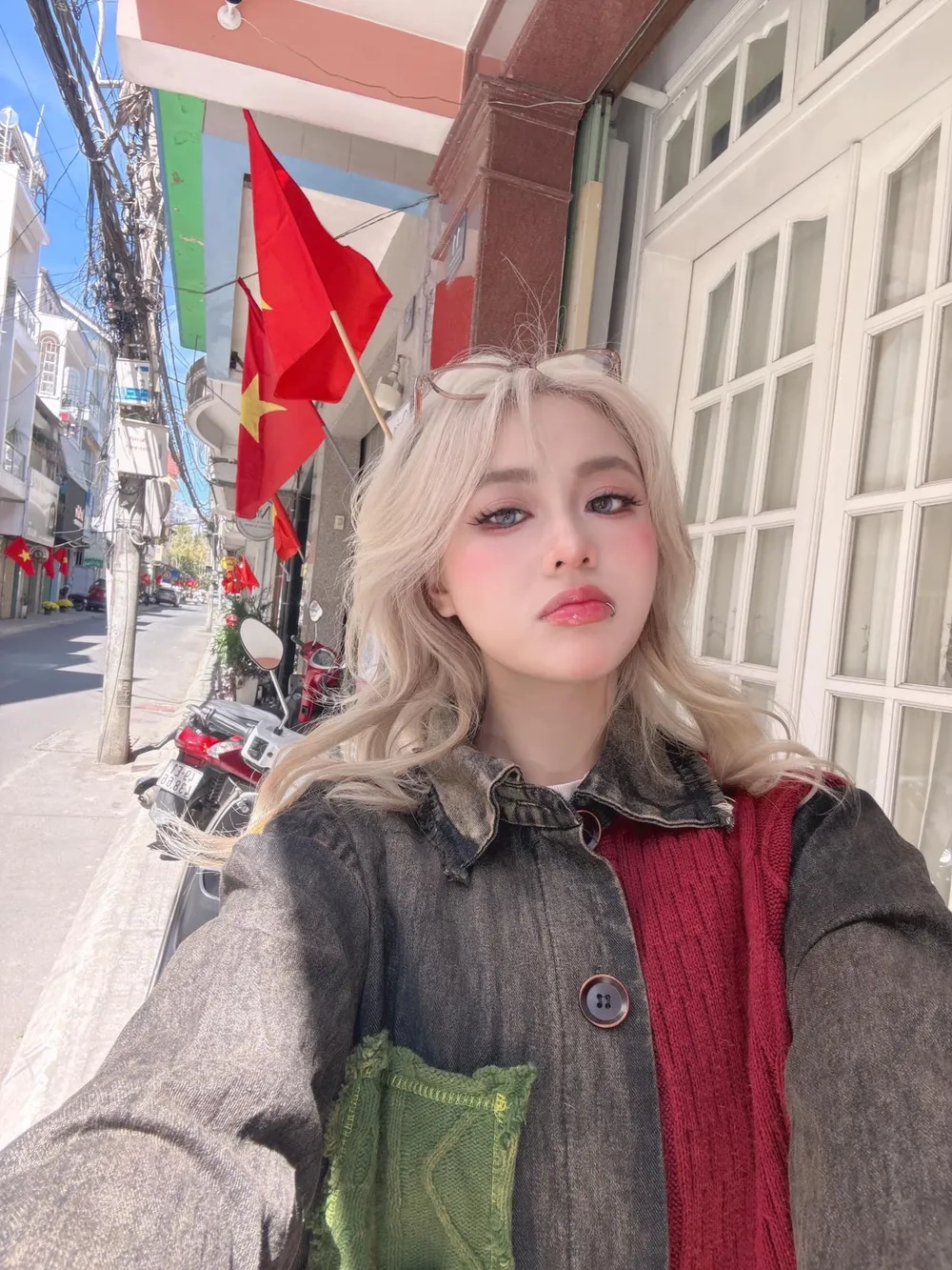 Hiện tượng mạng cực hot MisThy Em Gì Ơi