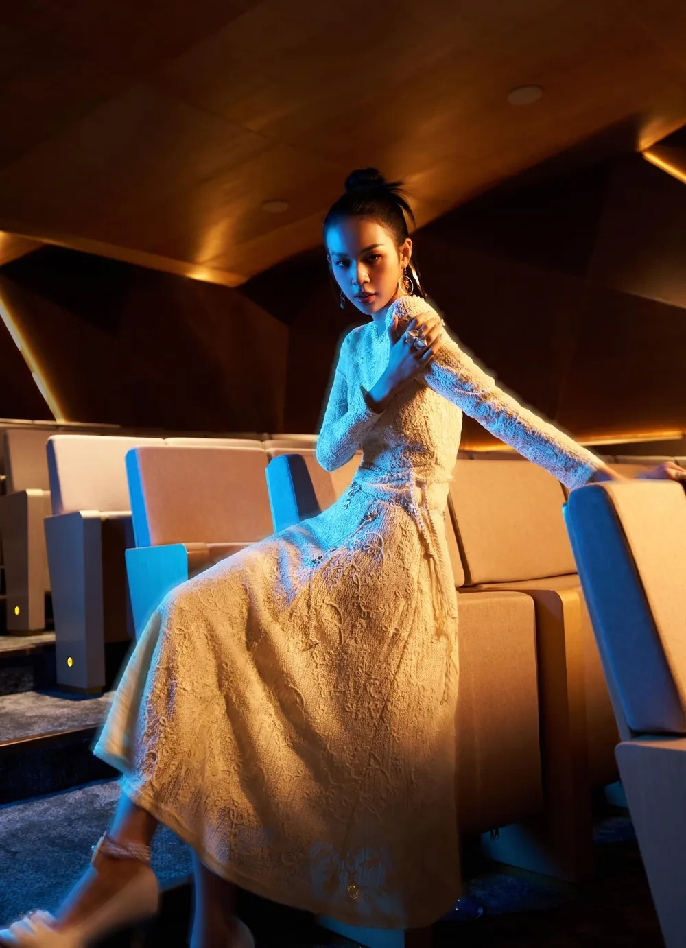 Tin đồn tình cảm của Phí Phương Anh hẹn hò