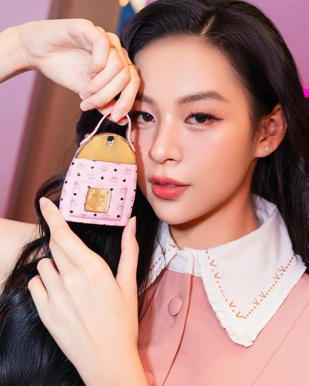 Cộng đồng mạng tìm kiếm Phí Phương Anh sinh năm