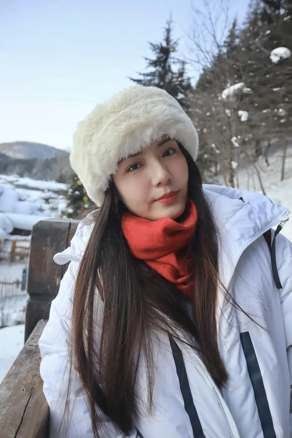 Ai cũng tò mò Phương Linh là ai sau bản hit