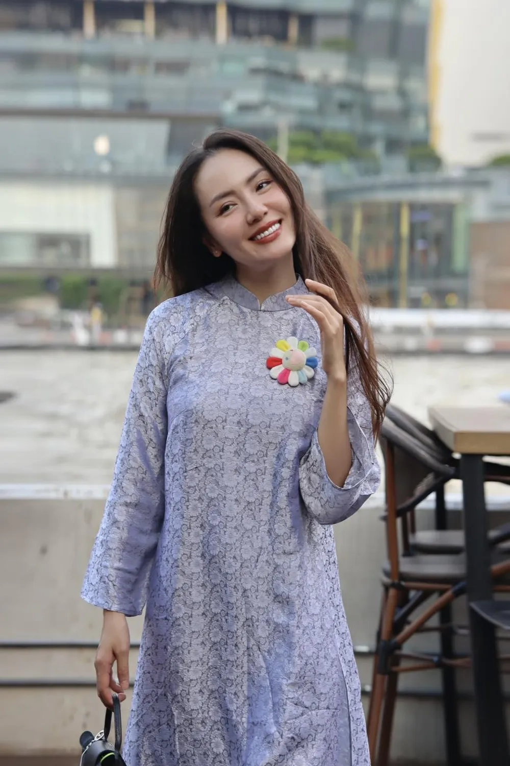 Cảm nhận tình yêu qua lời bài hát Phương Linh cơn mưa tình yêu