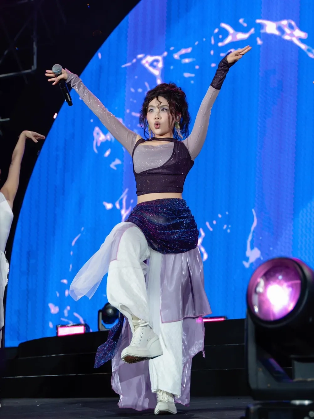 Năm sinh chính xác của Phương Mỹ Chi sinh năm mấy