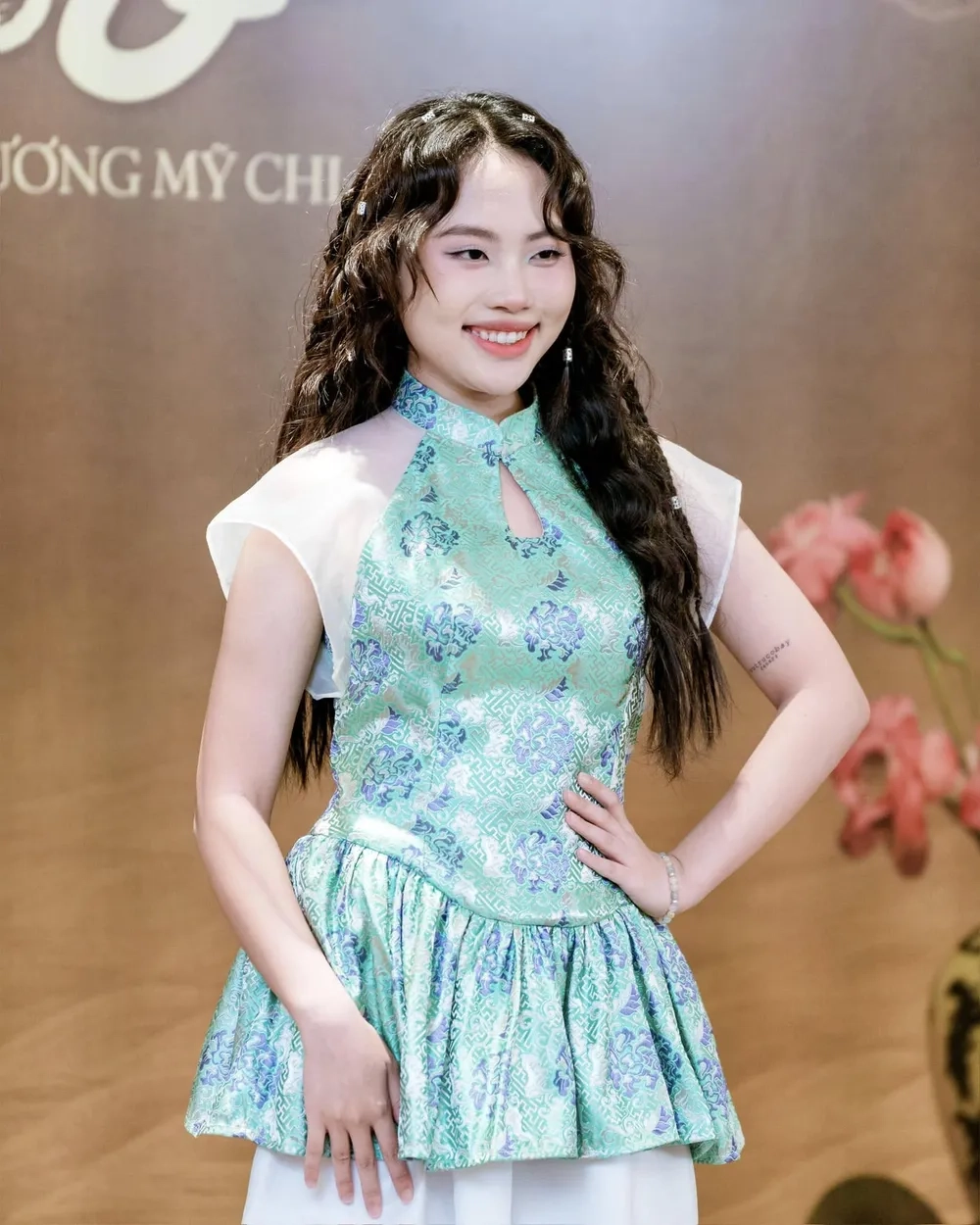 Mê hoặc người nghe bằng bóng phù hoa Phương Mỹ Chi