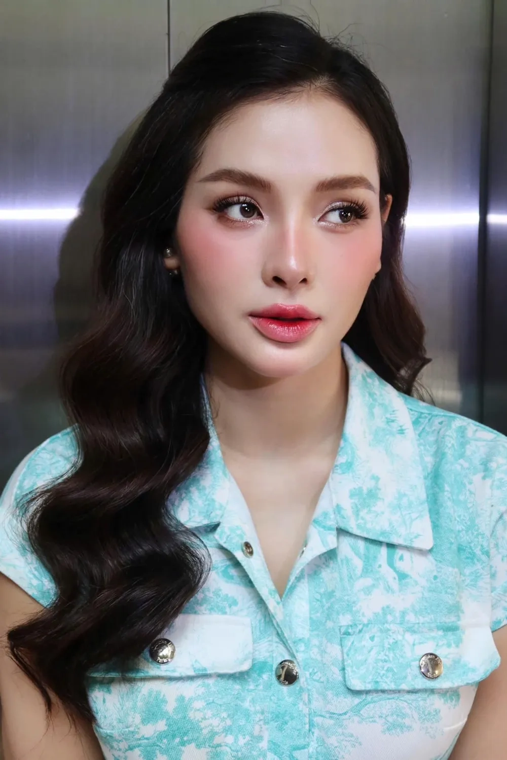 Thông tin về việc Phương Trinh Jolie có con riêng