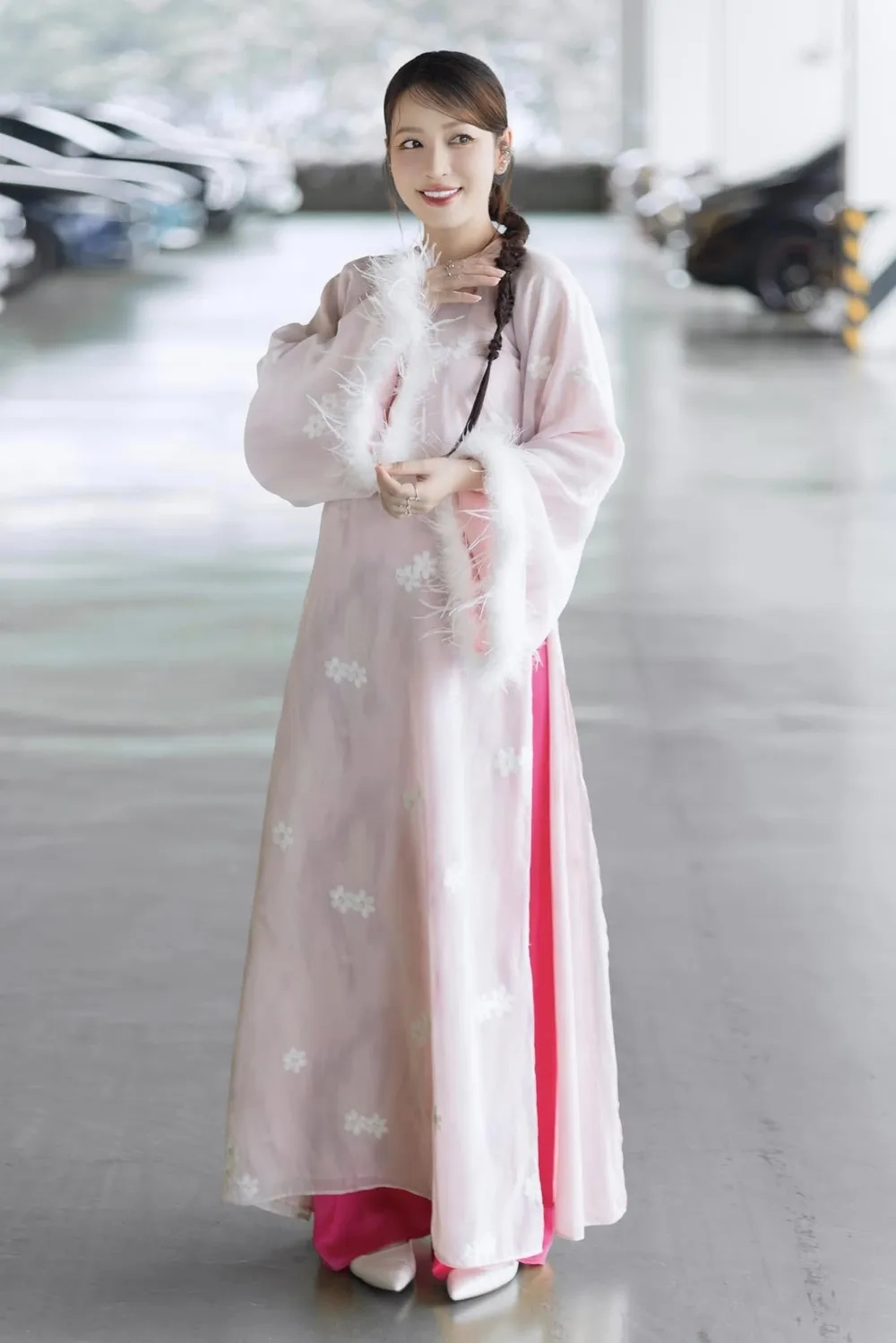 Dẫn chương trình duyên dáng MC Puka