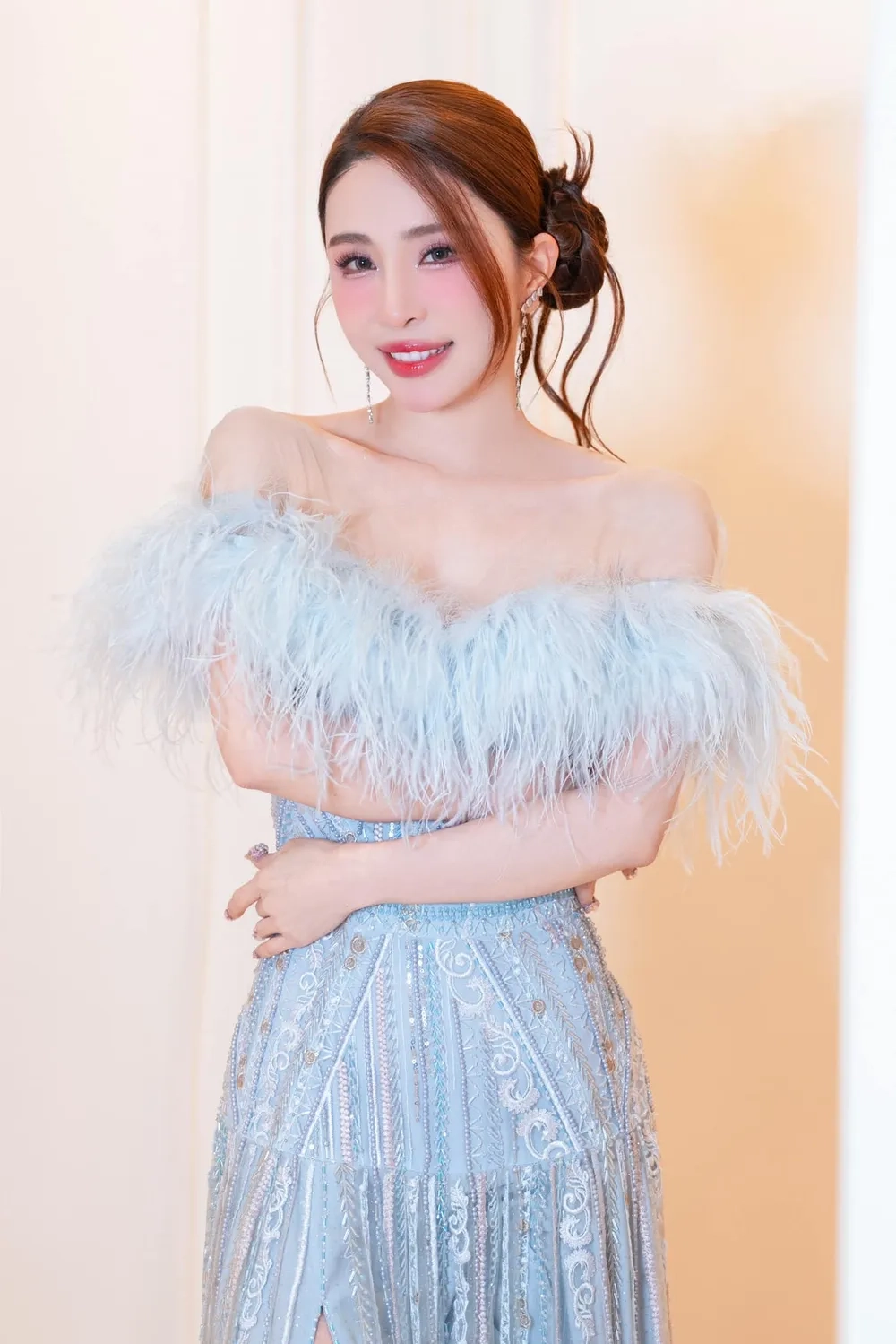 Thực hư thông tin chiều cao Quỳnh Nga gây tranh cãi