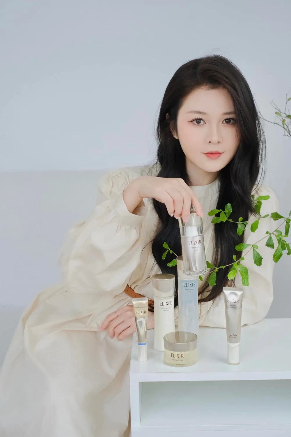 Dân mạng tò mò hỏi Ribi Sachi có chồng chưa