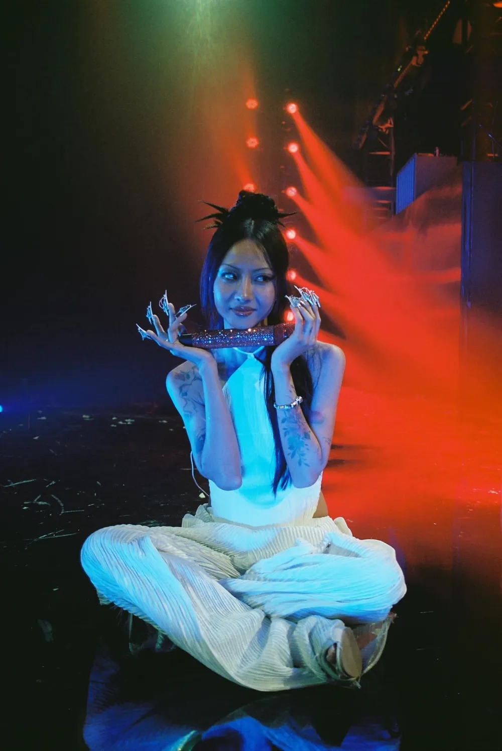 Cảm xúc lắng đọng với lời bài hát Suboi cho không