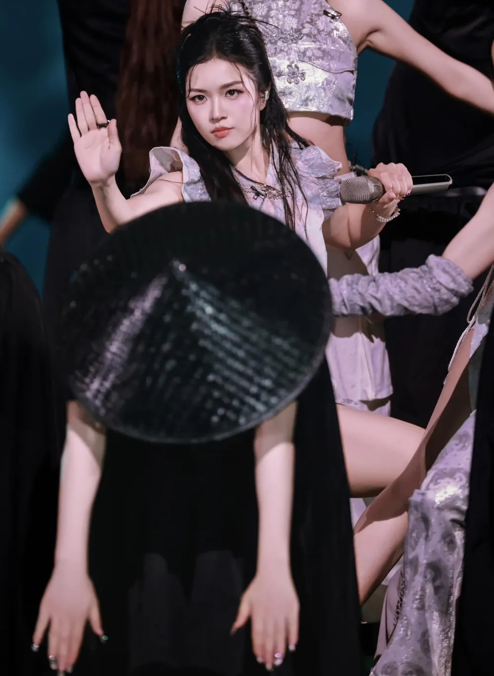 Năm sinh thật của Suni Hạ Linh sinh năm được tiết lộ