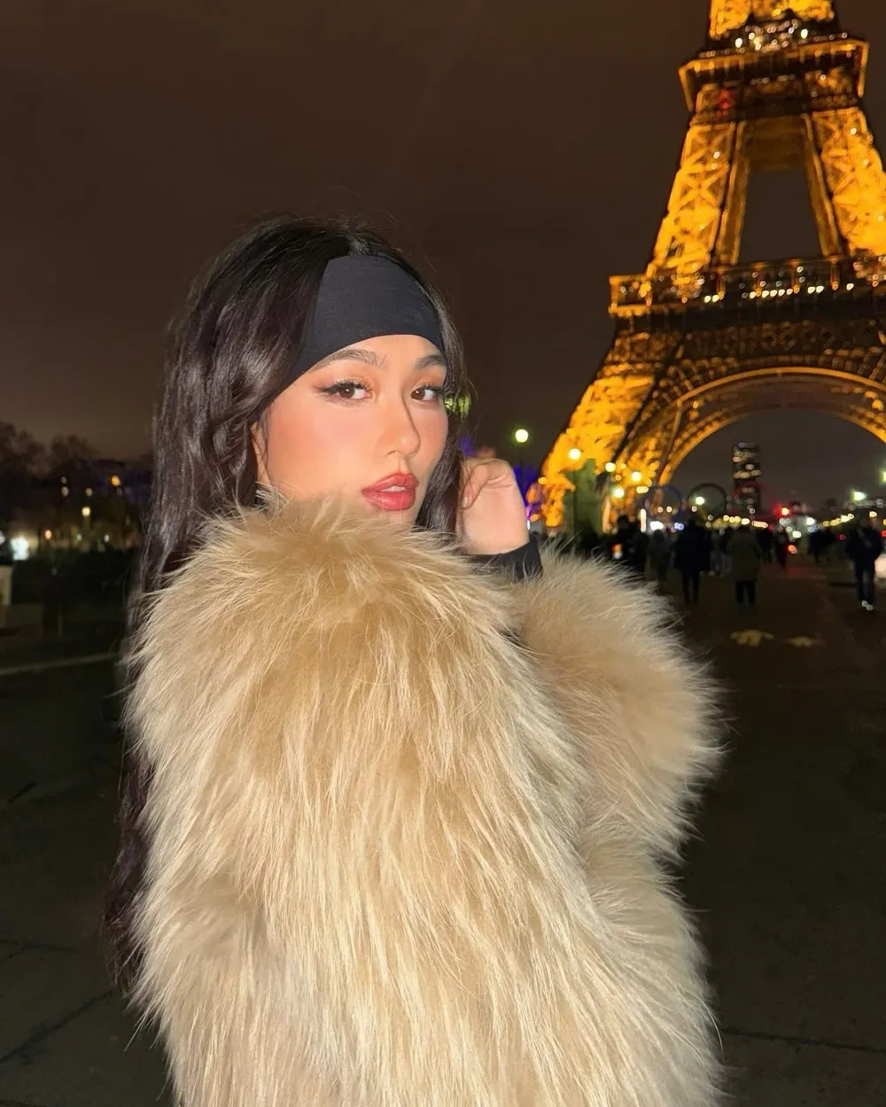 Phong thái tự tin của MC Thảo Nhi khiến fan mê mẩn