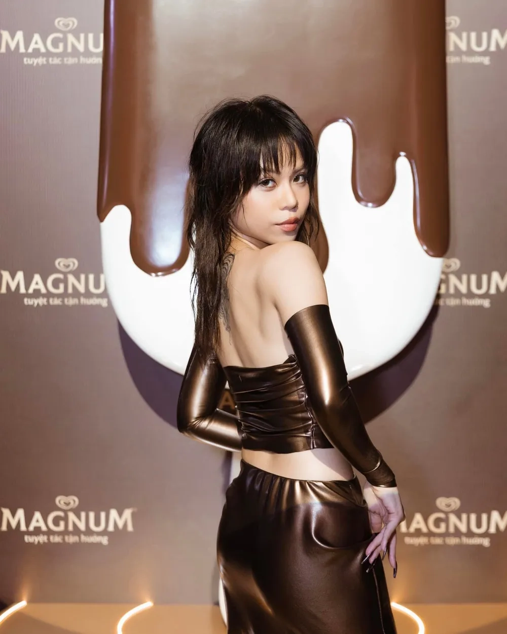 Thông tin đầy đủ về Tlinh ai