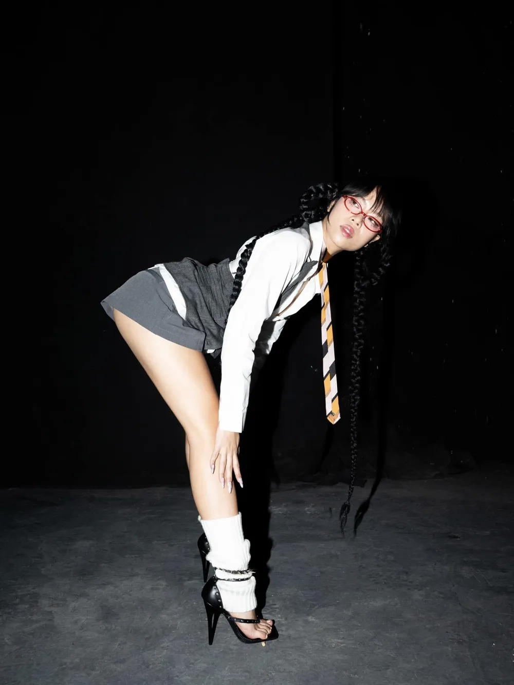 Sự trở lại với màu sắc mới trong Tlinh album